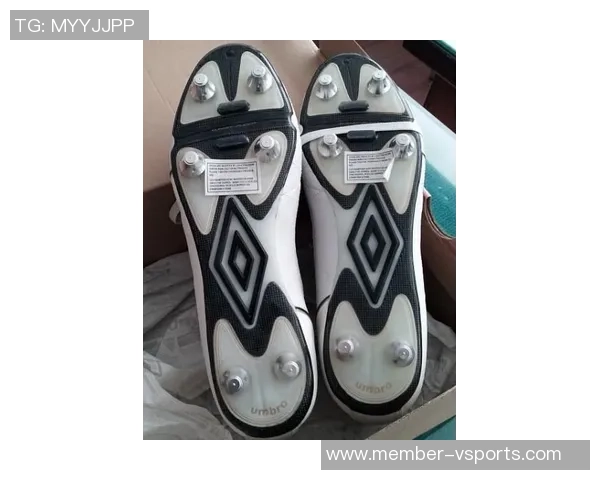 适合各种场地的足球鞋FG推荐助你提升球技与表现